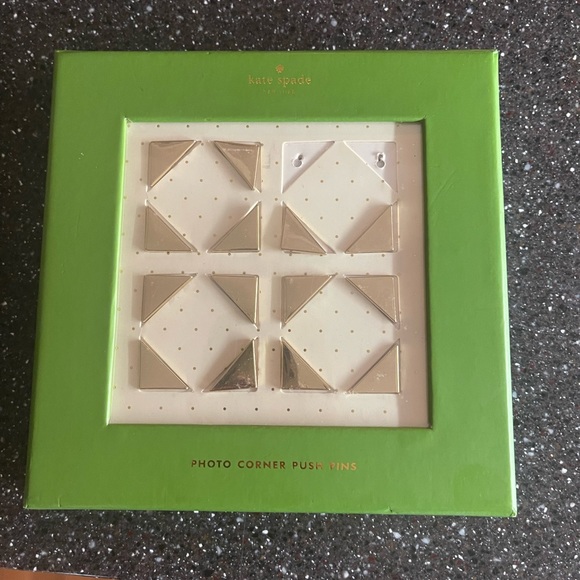 ♠️Kate Spade pushpins - Picture 2 of 5